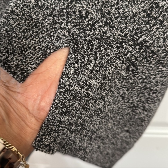 NORDSTROM Gray Sleeveless Boxy Vest Pull Over
Lagenlook XL - Picture 3 of 5